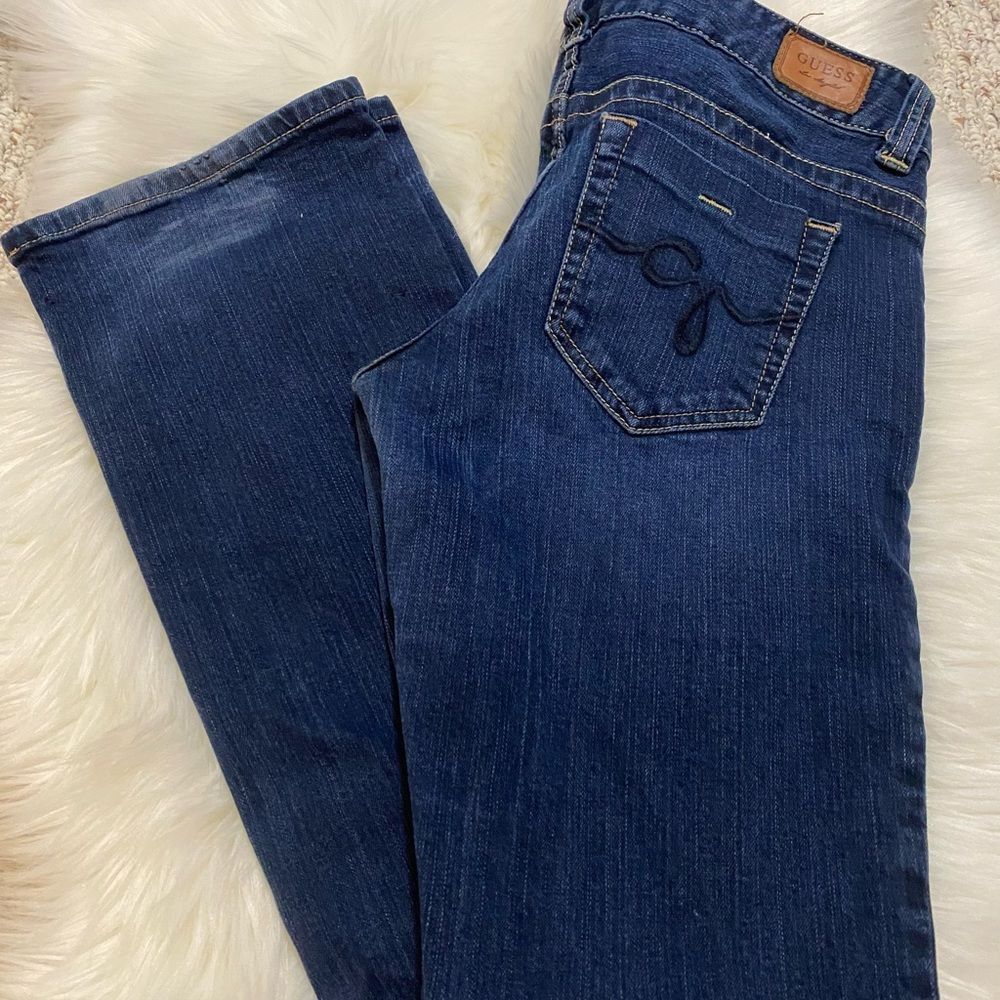 Classic Guess Jeans  - Picture 2 of 9